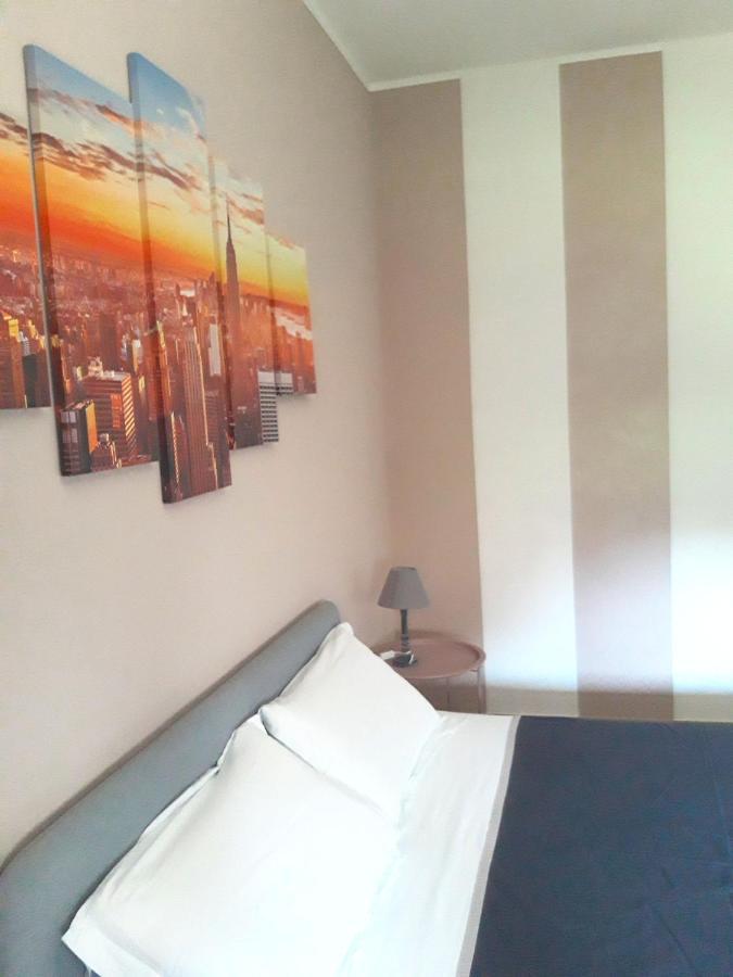 Stanza Vacanza Confortevole In Appartamento Ad Un Passo Dal Mare Vallecrosia Extérieur photo